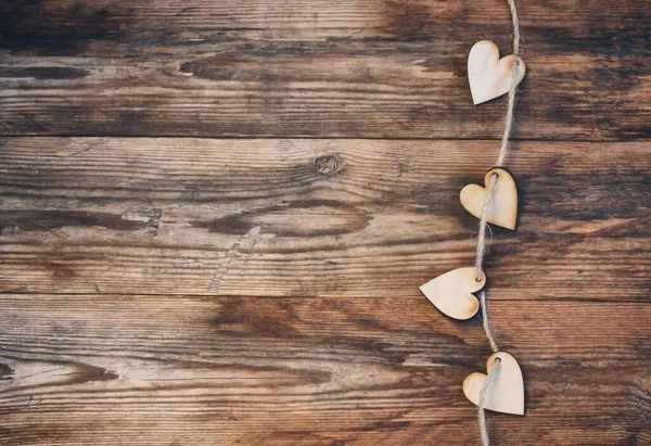 Fondo Del Día San Valentín Corazoncito Madera Con Cuerda Mesa —  Fotos de Stock