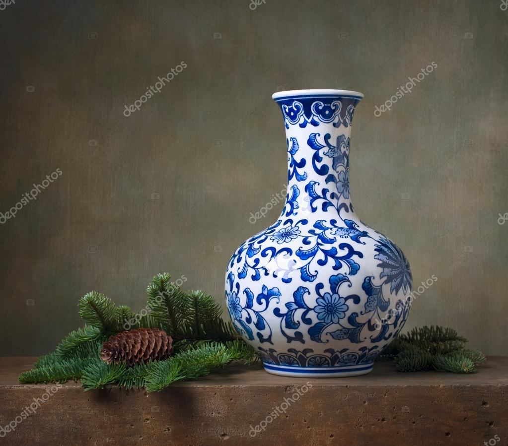 Still life with chinese vase — Stock Photo © MartaTeron 40608093