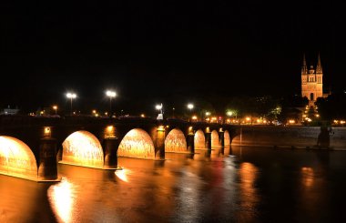 Angers, gece