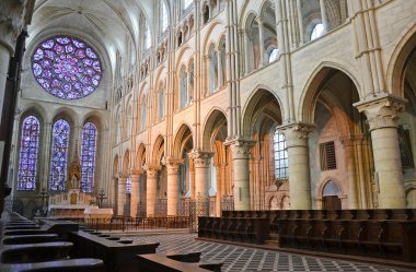 Laon katedral NEF