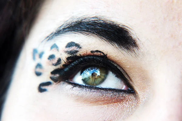 Eye makeup with special designs