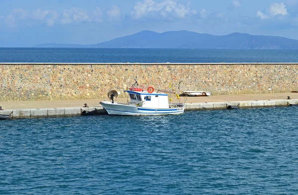 Petit bateau de pêche — Photo