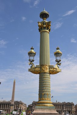 Paris place de la Concorde'ye, sokak lambası