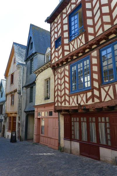 Crooked timber-framed house in Vitrè — Stock Photo, Image