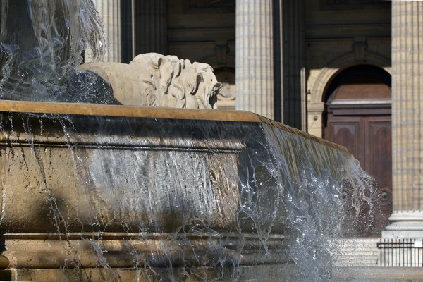 De fontein van de vier bisschoppen — Stockfoto