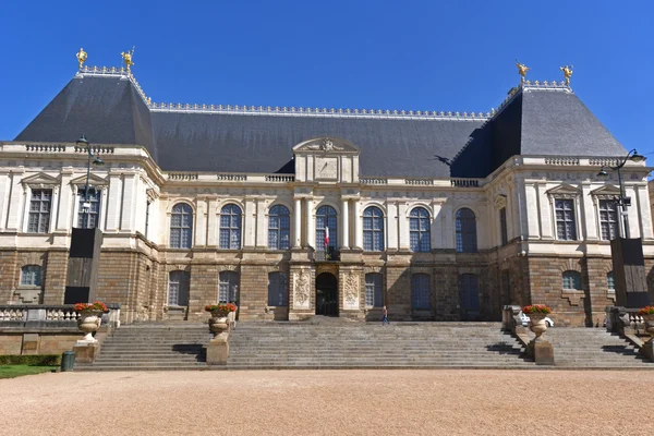 Rennes Parlement rakennus — kuvapankkivalokuva