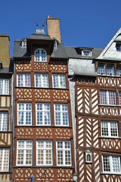 Rennes casas de meia-madeira — Fotografia de Stock