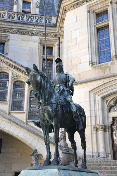 Prins Lodewijk van orleans standbeeld — Stockfoto