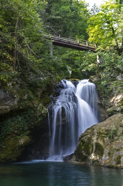 Cachoeira Soma no desfiladeiro de Vintgar — Fotografia de Stock