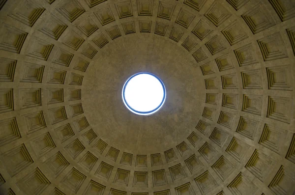在罗马万神殿穹顶 — 图库照片