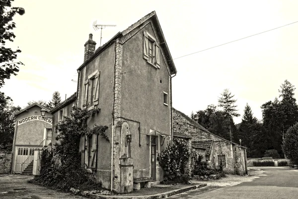 Antiguo pueblo de Noyers — Foto de Stock