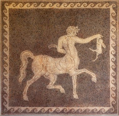 centaur ve tavşan Rodos Yunanistan Arkeoloji Müzesi'nde Duvar Mozaiği.