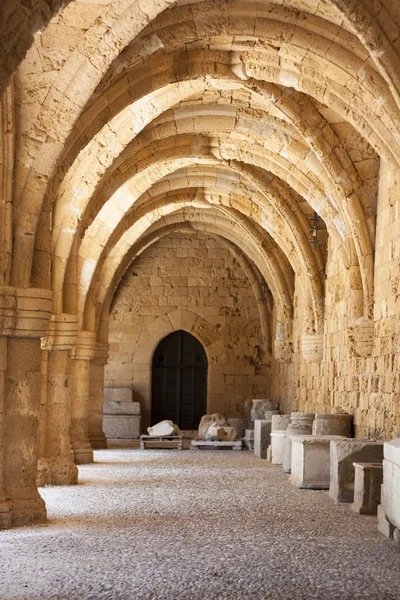 Rhodes archaeological museum the medieval building of the Hospital of the Knights. — Stock Photo, Image
