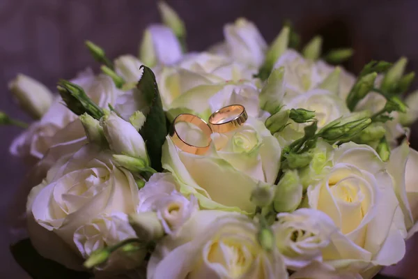 Anillos Boda Ramo Boda — Foto de Stock