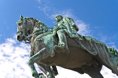 Belgrad'da knez mihailo Anıtı