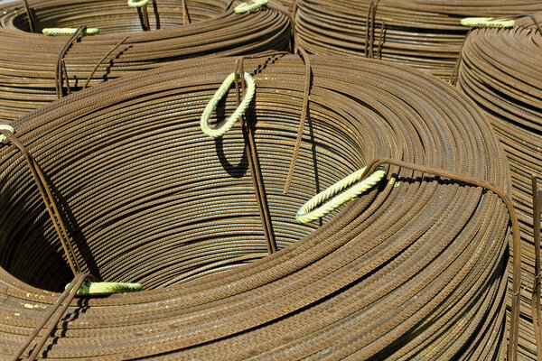 Roll off thick steel rusty fitting