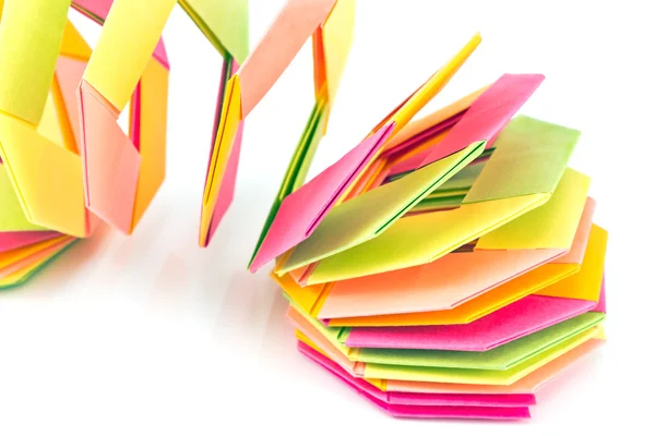 Kolorowe origami papieru ośmiokąt kształty na białym tle — Zdjęcie stockowe