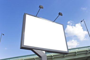 üzerinde mavi gökyüzü otoyol billboard