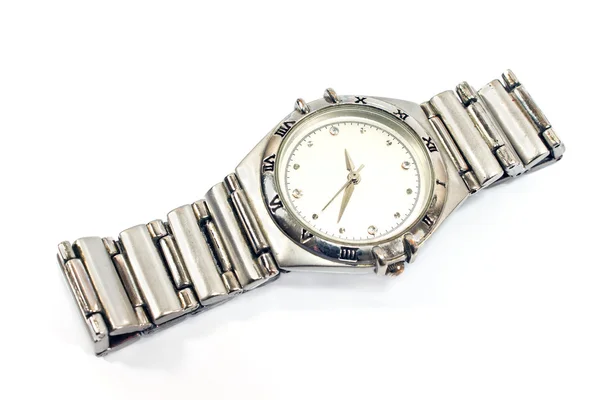 Relógio de pulso moderno isolado no branco — Fotografia de Stock