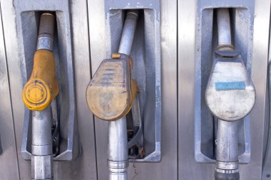 eski benzin pompası püskürtme servis istasyonu kullanılır.