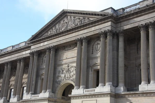 Louvre palác — Stock fotografie