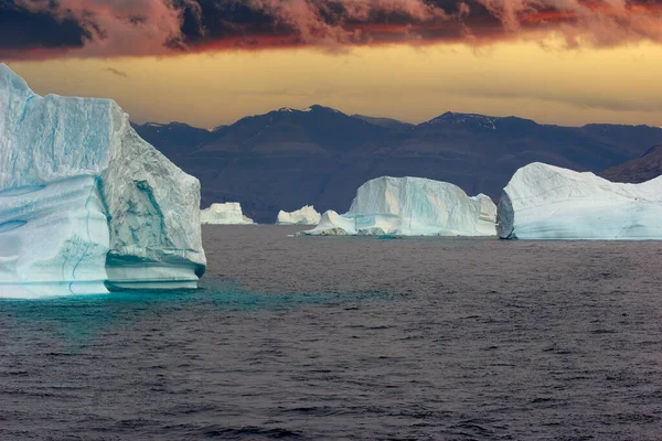 Giant Iceberg Floating Coasts East Greenland Arctic Summer — ストック写真