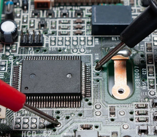 Tahtadaki elektrik parametrelerinin ölçümü ve hizmeti