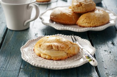 süzme peynirli çerez