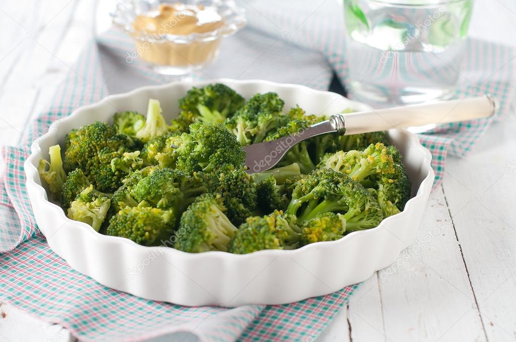 Dish of broccoli