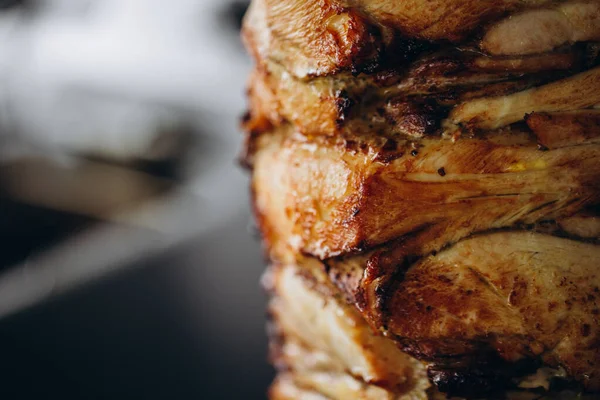 Shawarma Κοντινό Πλάνο Στοιβαγμένο Ψητό Κρέας — Φωτογραφία Αρχείου