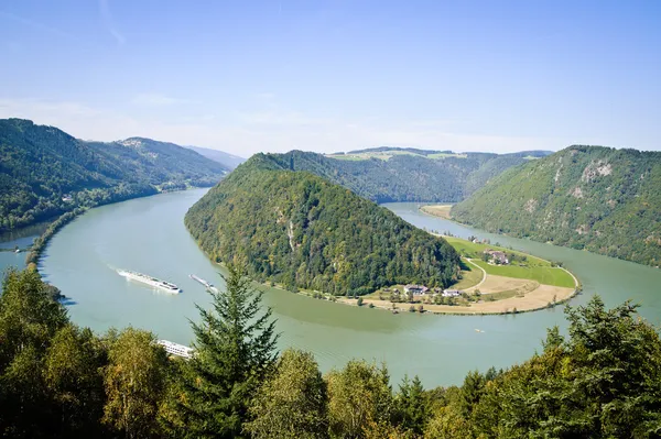 Curva del río Danubio — Foto de Stock