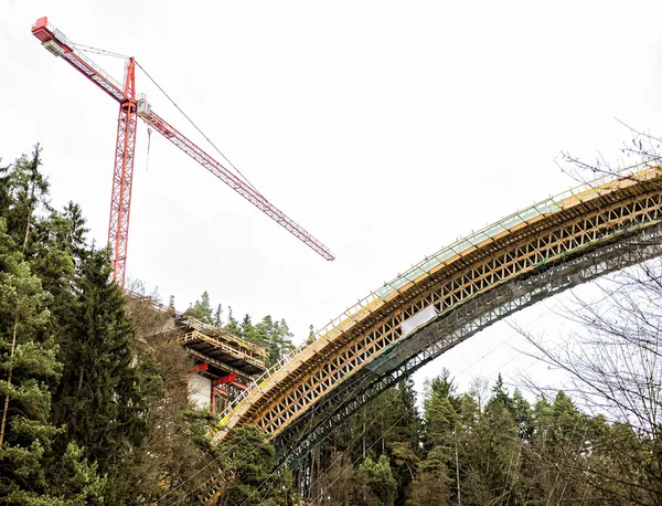 Часть нового моста — стоковое фото