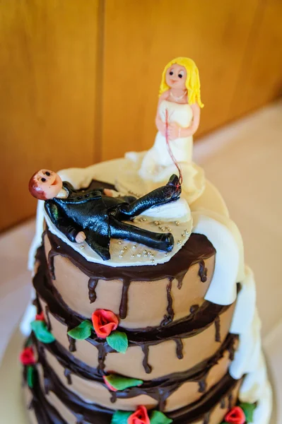 Drôle de gâteau de mariage haut — Photo