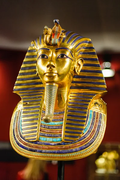 Masque funéraire du pharaon égyptien Toutankhamon — Photo