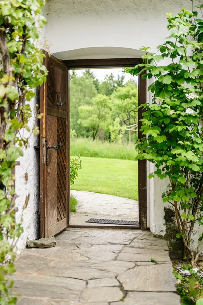 Entrance of a Farm House — Stock Photo, Image