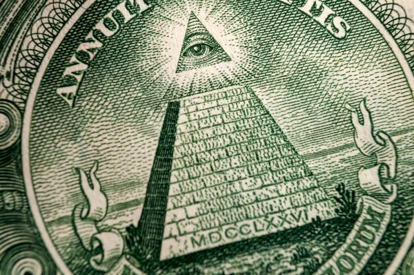 Amerykańskie Pieniądze Iluminacje Mistyczne Symbole Makro Bliska Gałce Ocznej Szczycie — Zdjęcie stockowe