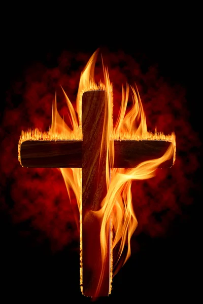 Koncepcja Spalania Krzyża Lub Oświetlenia Drewnianym Krucyfiksem Pochłoniętym Ognistymi Płomieniami — Zdjęcie stockowe