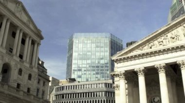 4k at 30 fps footage of The Bank of England s headquarters building on Threadneedle Street concept for monetary policy, rising interest rate and economic crisis