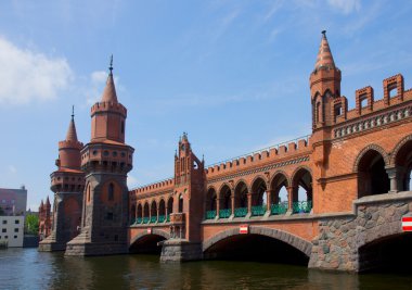 oberbaumbridge yakın up, berlin