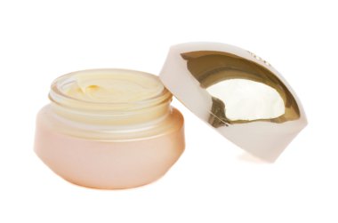 krem kavanoz kapağı ile açın