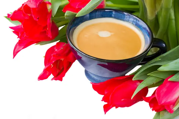 kahve ile kırmızı lale