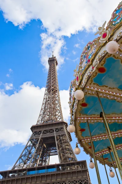 Carousel at the Eiffel Tower, Paris — Stok fotoğraf