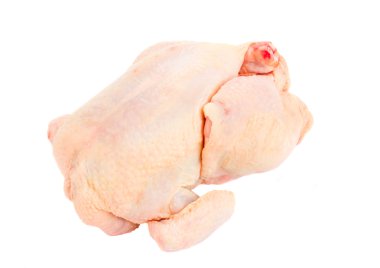 beyaz zemin üzerine çiğ tavuk