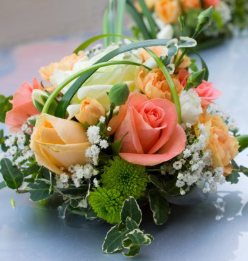 Düğün arabası süslemesi.