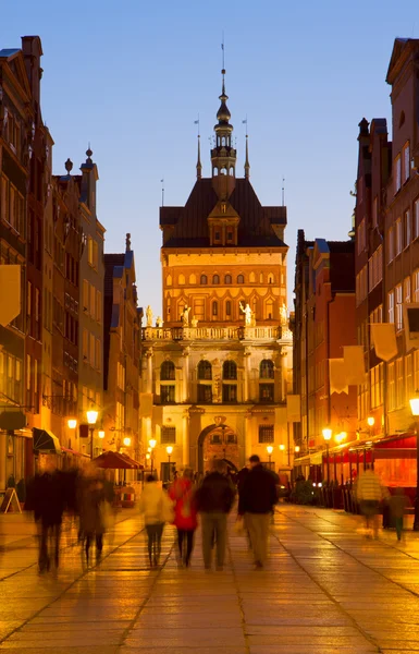 Golden gate bij nacht, gdansk, Polen — Stockfoto