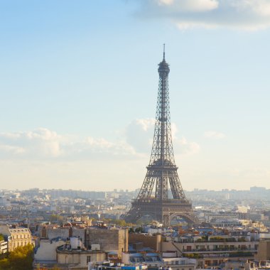 Eyfel turu ve Paris şehir manzarası