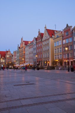 dluga gece, gdansk sokak ve evler
