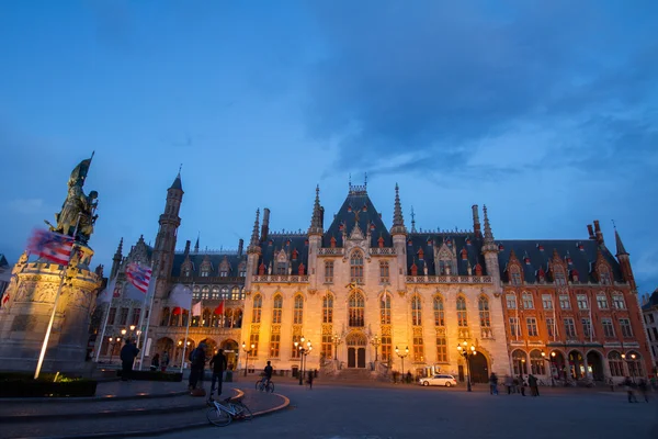 Câmara Municipal de Bruges à noite — Fotografia de Stock