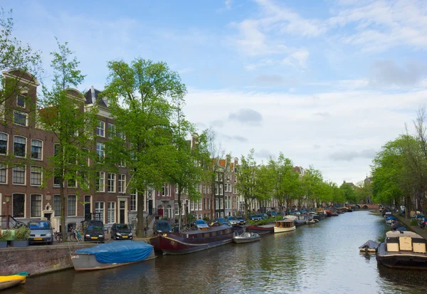 Grachten van amsterdam, Nederland — Stockfoto