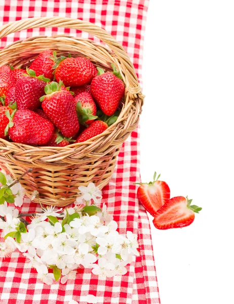 Strawberries In Wicker Basket — Stock Photo, Image